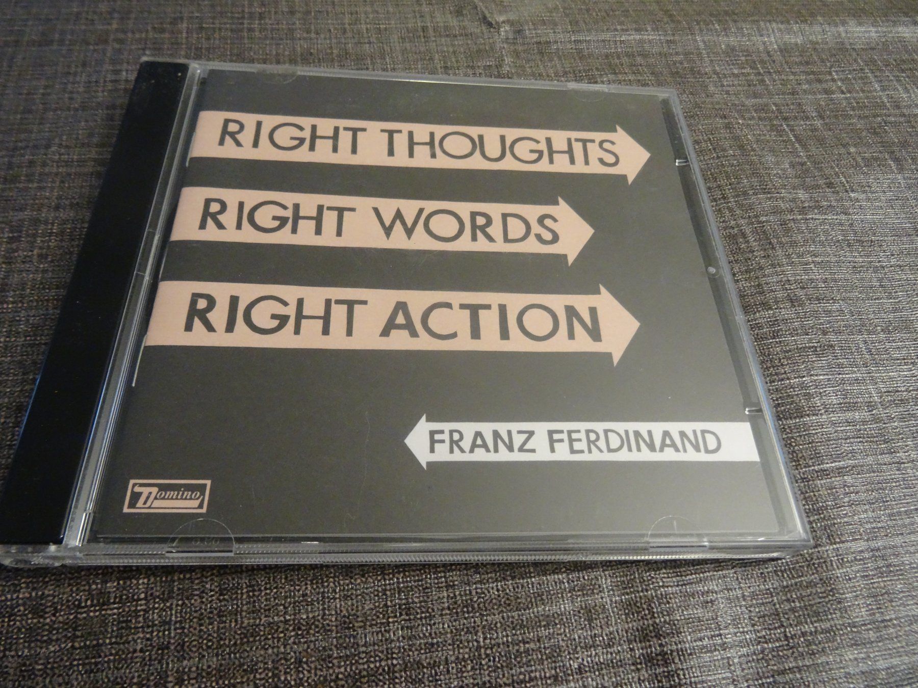 CDs: Franz Ferdinand - Right Thoughts CD - – Gebraucht aus Olten von Disc-Ausverkauf