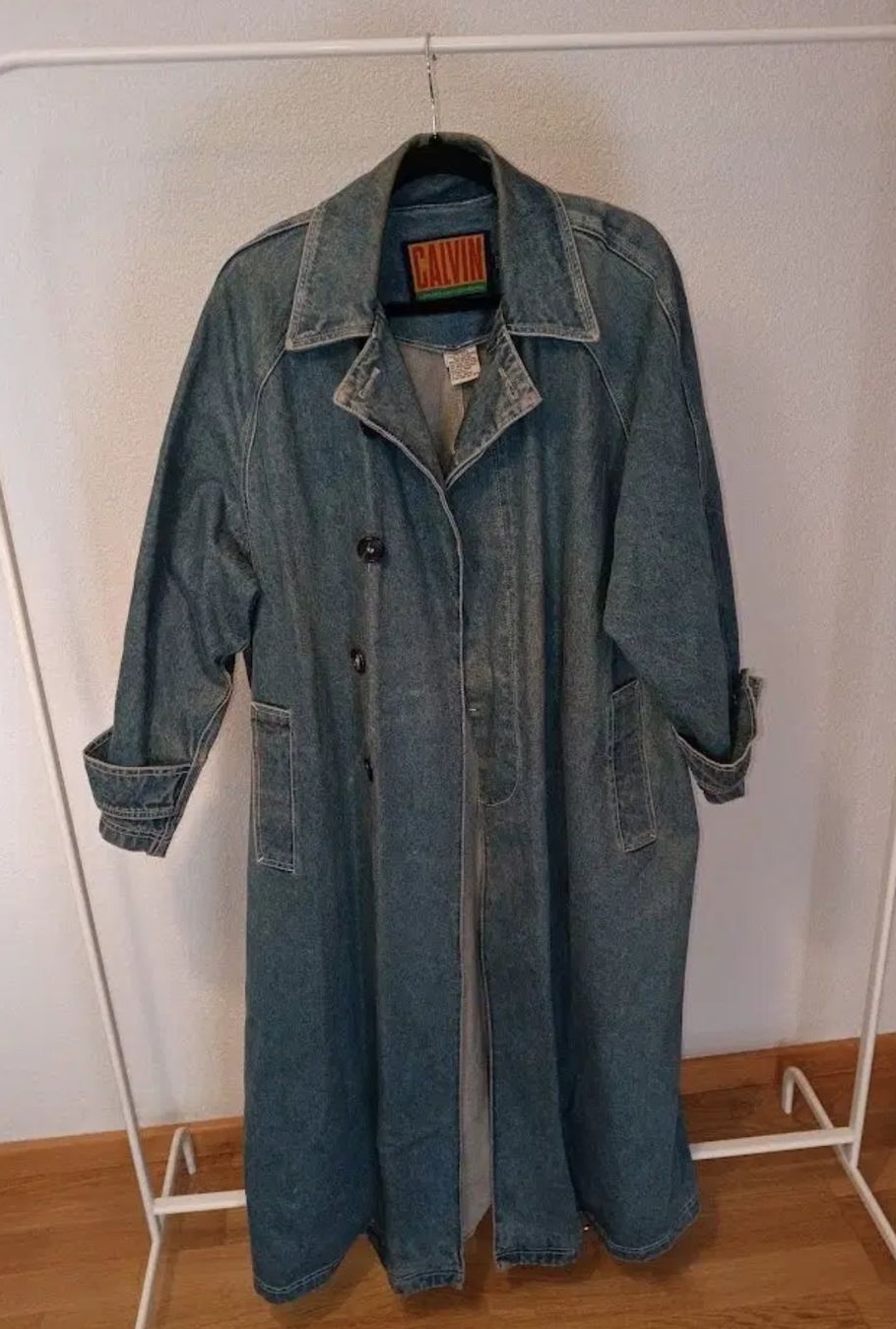 Calvin Klein Manteaux: Calvin Klein unisex trench coat – D'occasion à Villars-sur-Ollon par VicJ 3