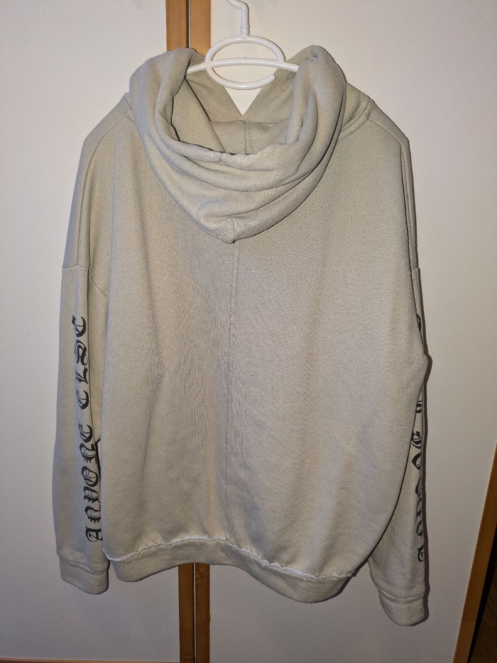 Maglioni & Felpe: Oversize Hoodie – Usato da Kleinandelfingen venduto da ginaaks 1