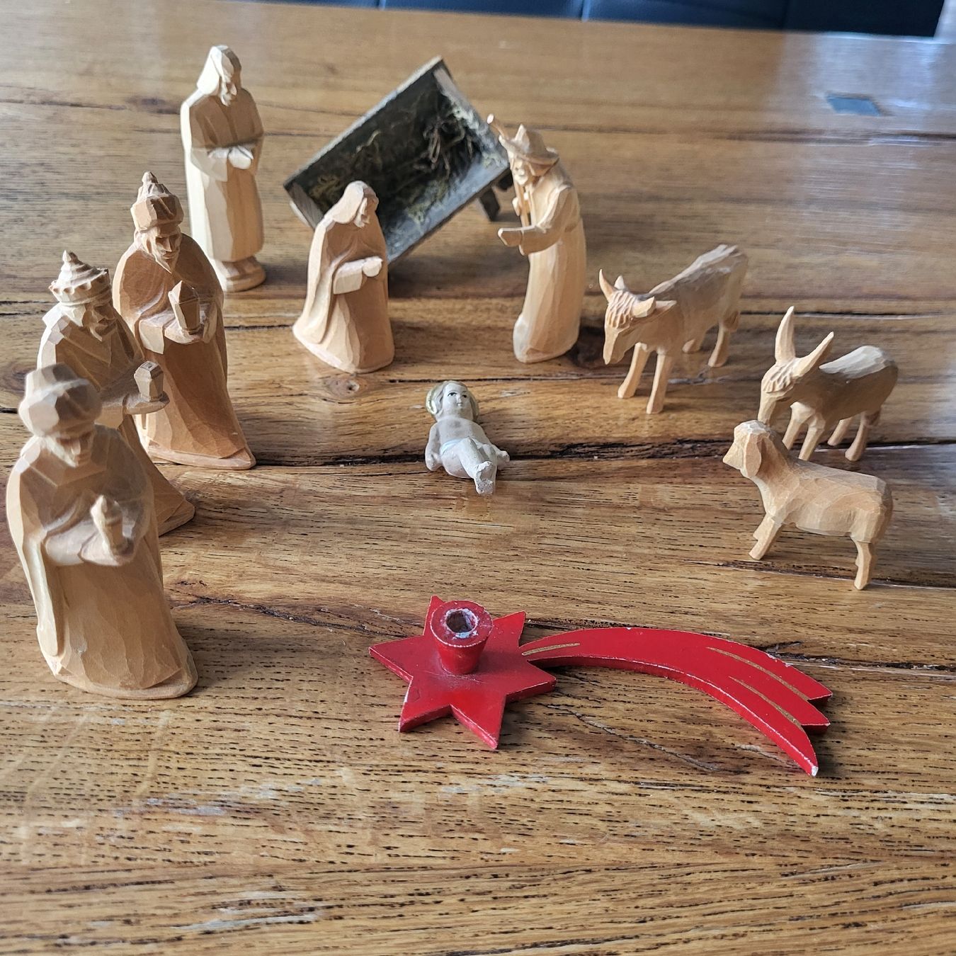 Statuette: Krippenfiguren Holz – Usato da Kägiswil venduto da Megafi56