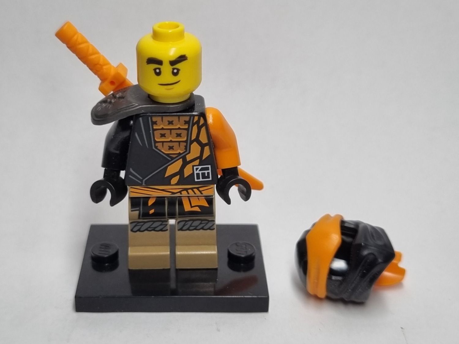 Lego Kit di costruzioni: LEGO Ninjago njo0720 Cole - Core, Shoulder Pad – Nuovo (secondo la descrizione) da Basadingen venduto da NekoBricks 3