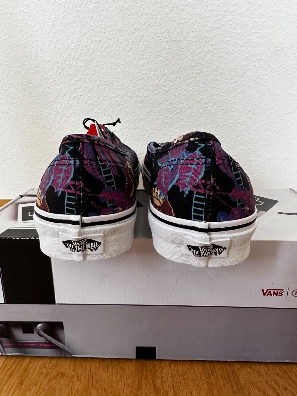 Vans Scarpe da uomo: Vans x Nintendo – Usato da Zürich venduto da ya66in 4