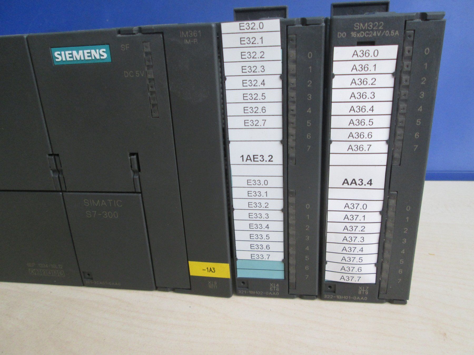 Siemens Componenti elettronici: Siemens Simatic S7-300 SPS Baugruppe – Usato da Steffisburg venduto da Schwabis 7