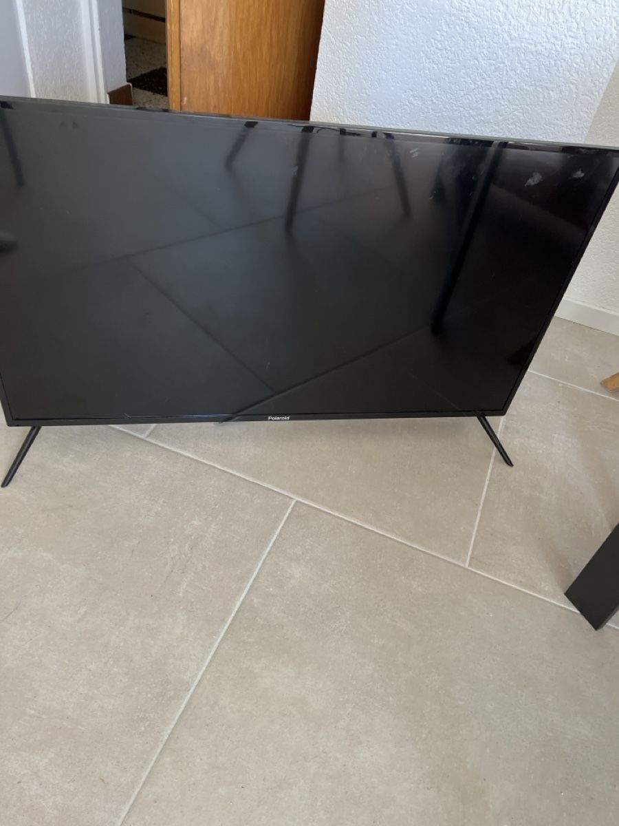 Appareils TV: Tv - Polaroid – D'occasion à Mervelier par mae_5cvl