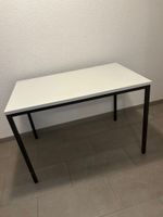 Table simple et moderne