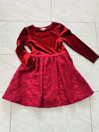 C&A Kleid rot Samt und Spitze Grösse 134 gut erhalten