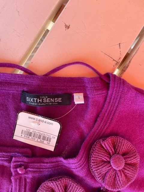 Twinset Pullover & Sweatshirts: TWIN-SET Pull et jacquette "S" neufs, cashemire, laine, ... – Neu (gemäss Beschreibung) aus La Croix (Lutry) von Sporades 6