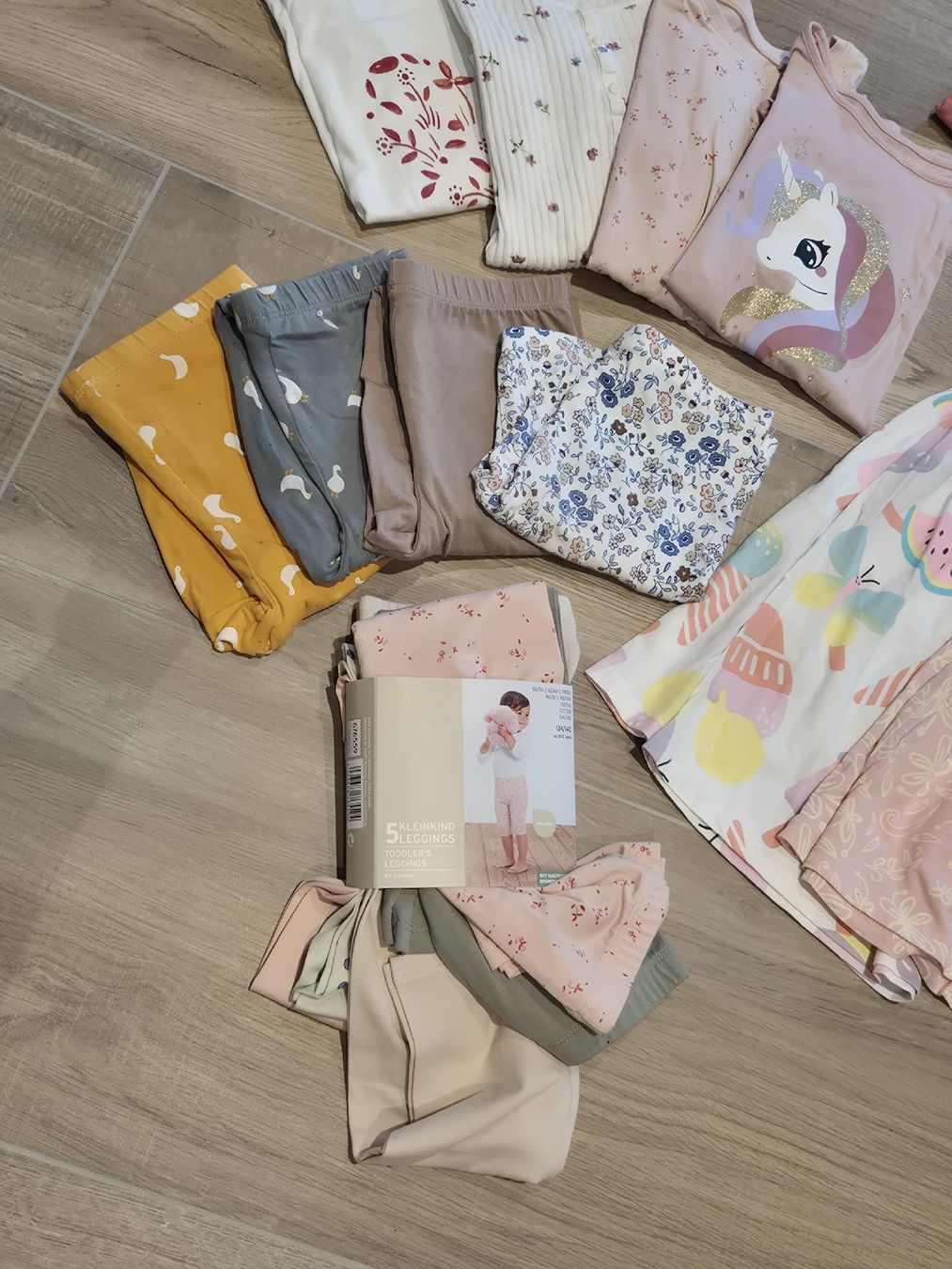 Lotti & Set di vestiti: Kleiderpaket in Grösse 134 – Usato da Hörhausen venduto da mountain18 1
