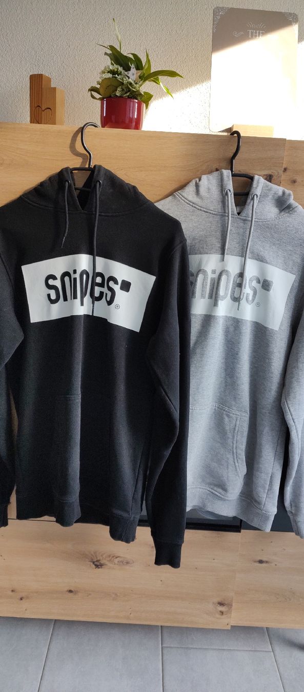 Maglioni & Felpe: 2 Hoodies Gr. S – Usato da Seedorf UR venduto da Carmena3