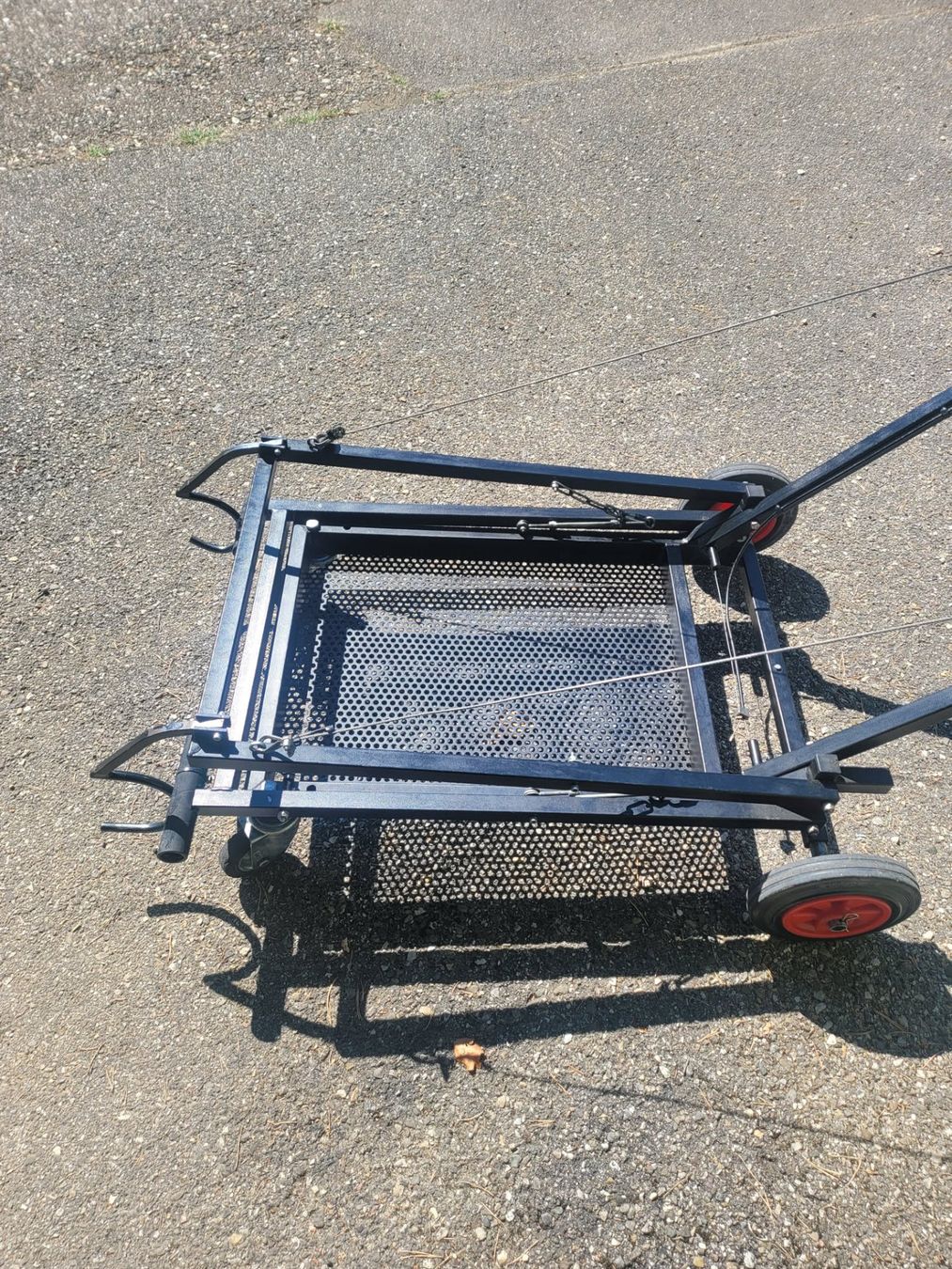 Karts: Stabiler Kartwagen mit Seilwinde – Gebraucht aus Bretzwil von Electronik01
