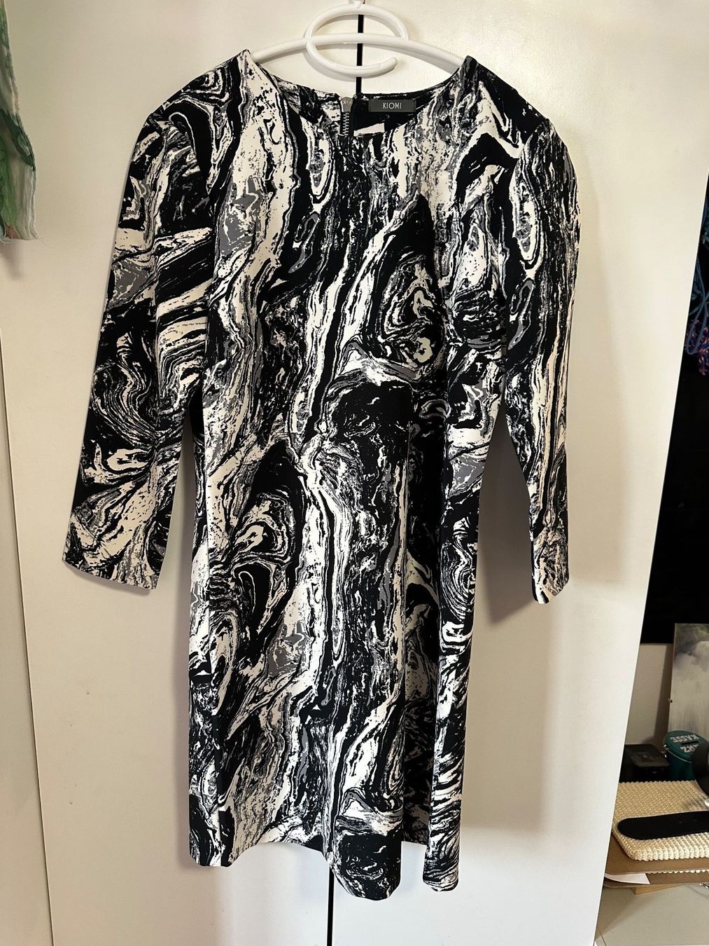 Vestiti: Schwarz-weisses Kleid von Kiomi – Usato da Schaan venduto da Hermine2018