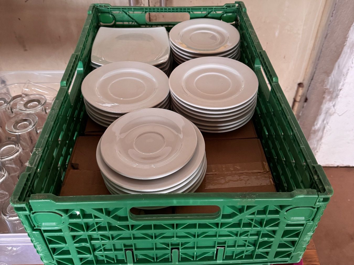 Cucine complete: Gastro-Restposten – Usato da Basadingen venduto da gk1_mw6f 2