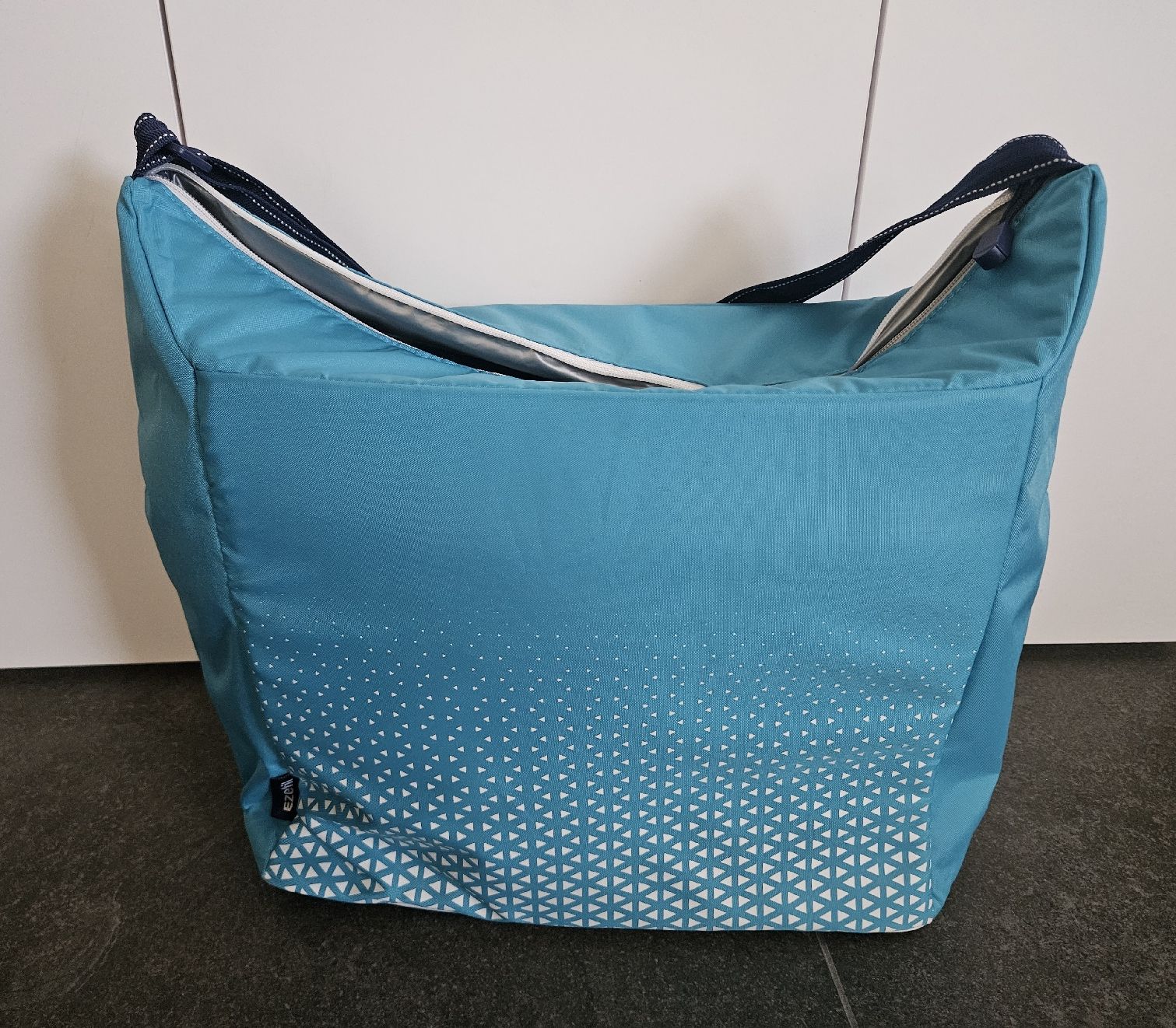 Réfrigérateurs et refroidissement: Sac isotherme – D'occasion à Bussigny par niwa_mikan