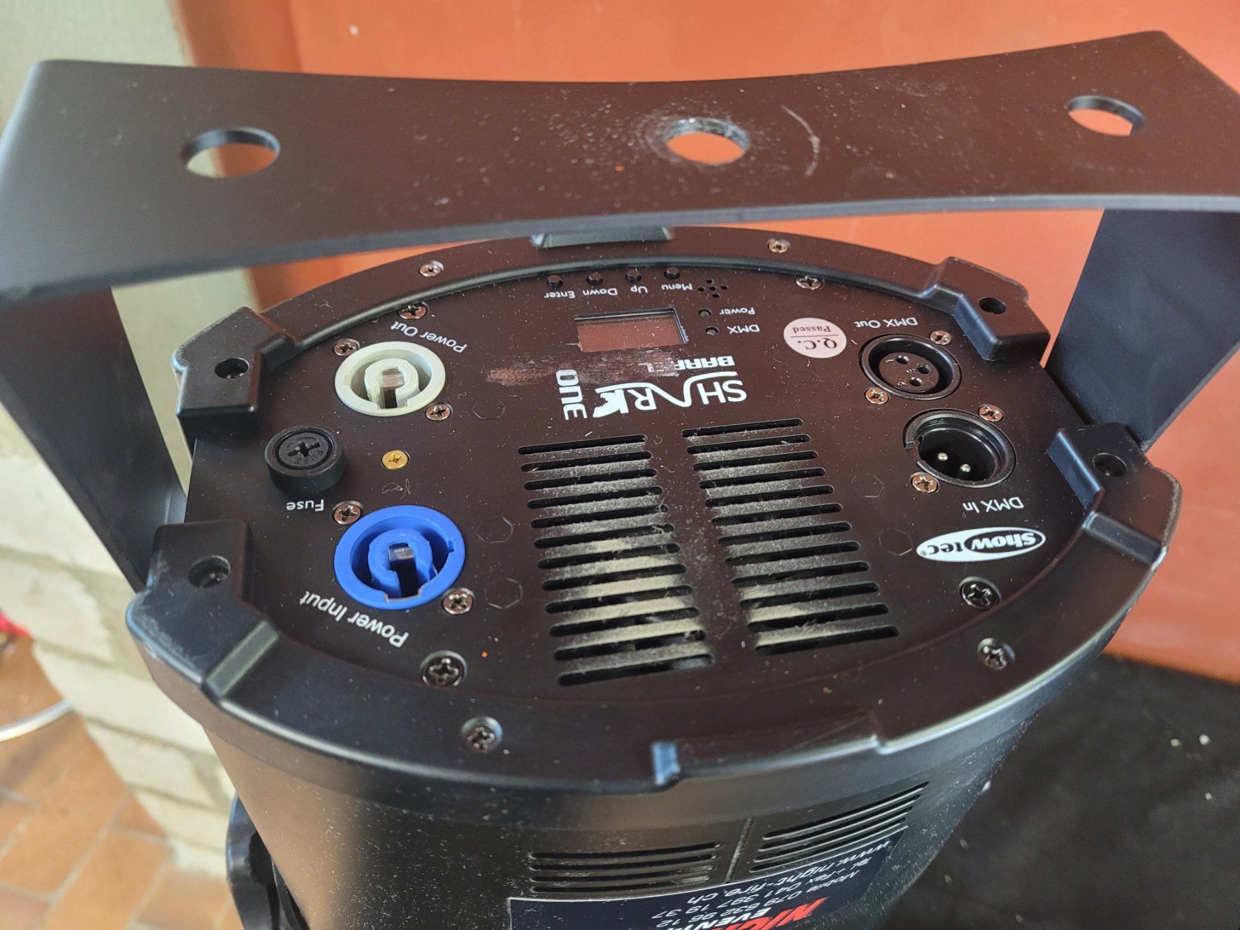 Lampade: 2 Stück Showtec Shark Barrel One - 100W LED – Usato da Vitznau venduto da Night-Fire 2