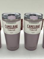 Zwei Thermosflaschen Camelbak Thrive Tumbler 600 ml