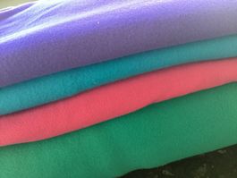 Stoffreste Fleece Set vier Farben verschiedene Masse