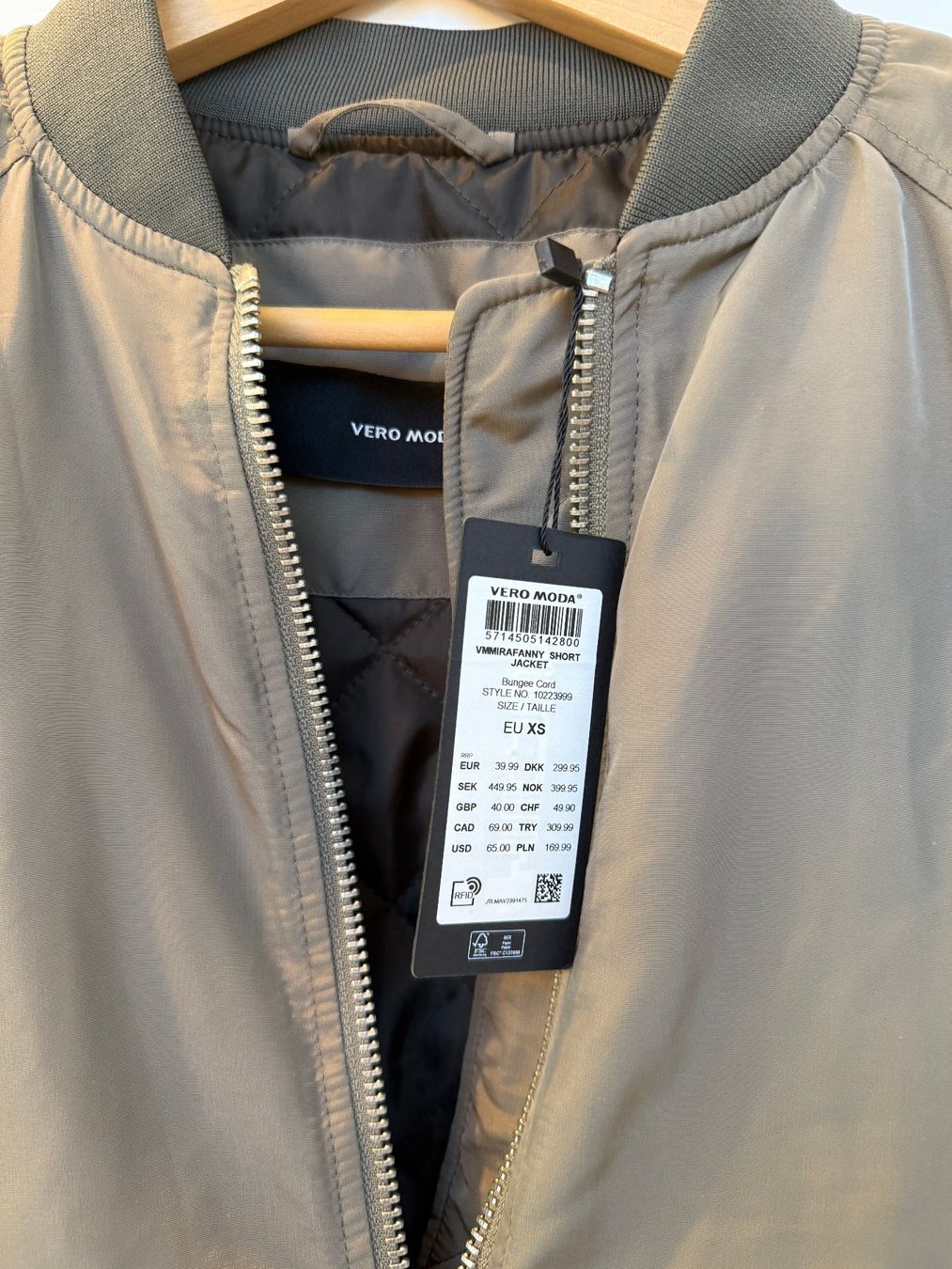 Vero Moda Giacche: Damenjacke, Short Jacket, Grösse "XS" von VERO MODA – Nuovo (secondo la descrizione) da Aarau venduto da didi512 1