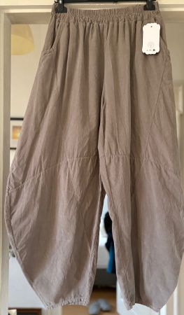 PANTALONS EN FIN VELOURS! M NOUVEAUTÉ 2026/27
