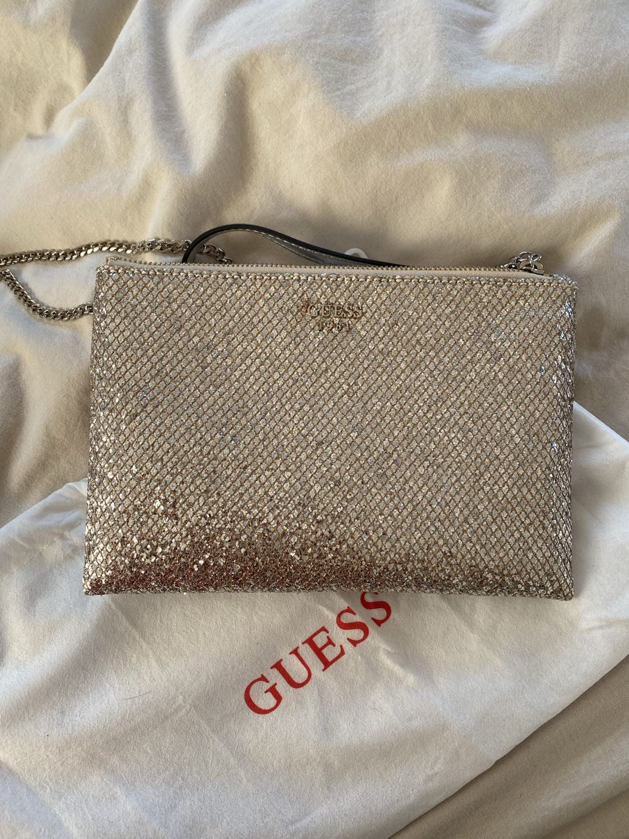 Guess Borse da donna: Borsa Guess argento e oro, ✨ Perfetta! – Nuovo (secondo la descrizione) da Balerna venduto da jes_gg6k