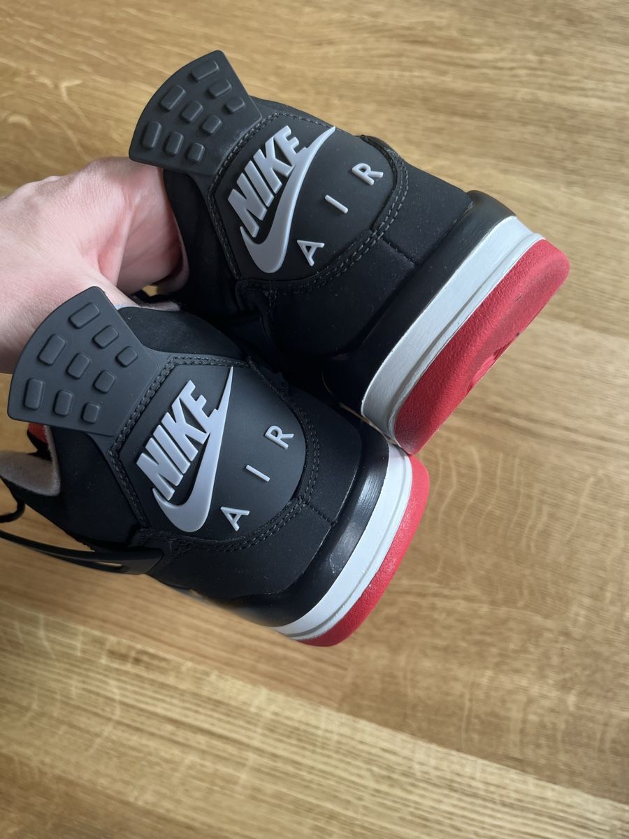 Jordan Scarpe da uomo: Air Jordan 4 Bred 2019 EU 42 – Usato da Liebefeld venduto da donetasy 7