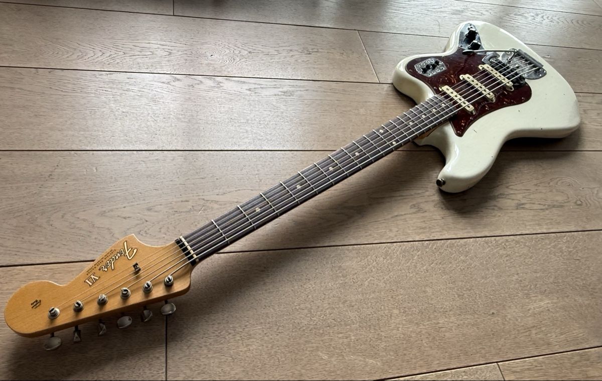 Fender Strumenti musicali: Fender Bass VI Custom Shop – Usato da Renens VD venduto da fab_z77h 2