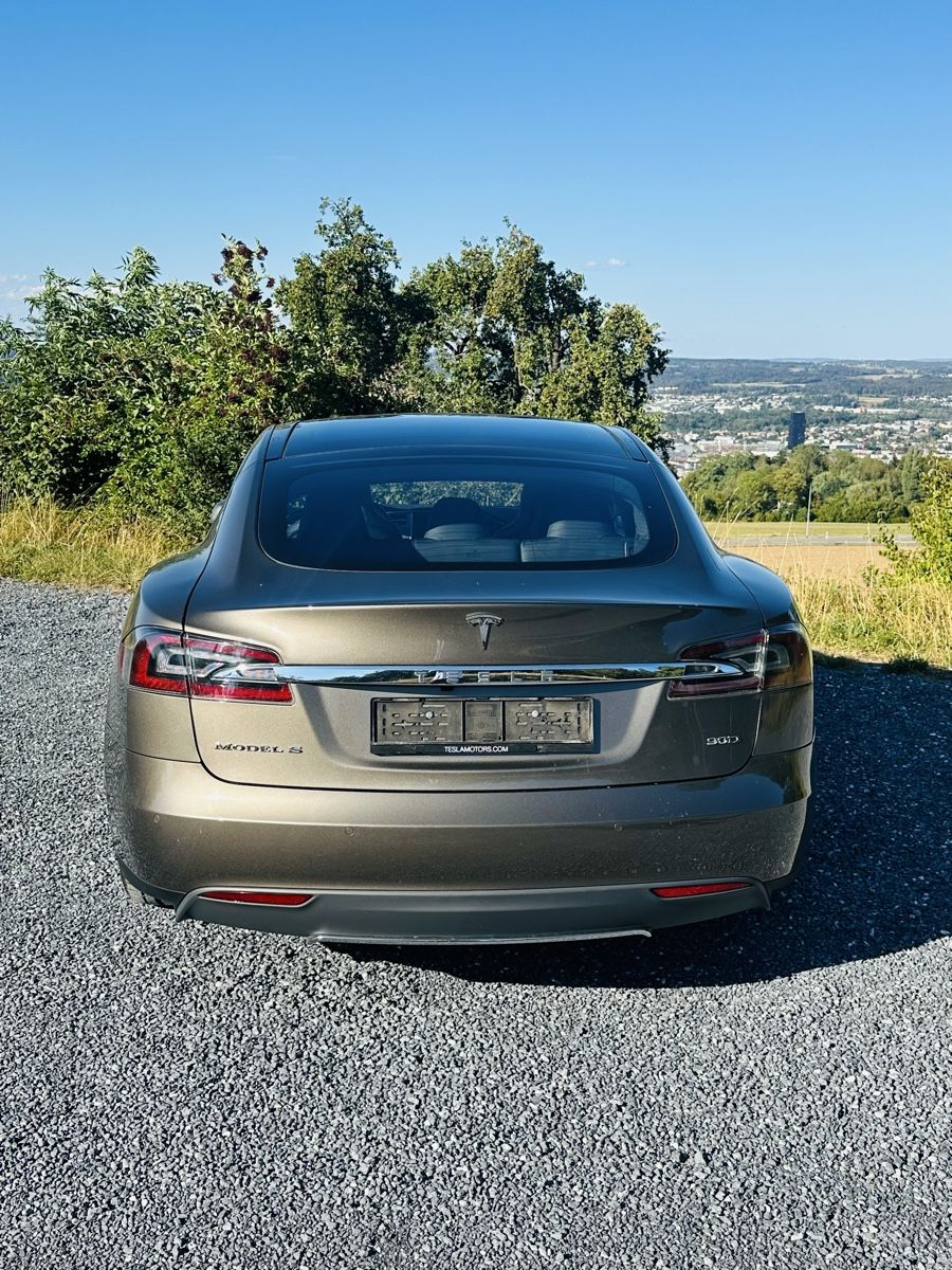 Tesla Automobili: Tesla Model S 90D Free Tesla Supercharging!!! – Usato da Zürich venduto da Bonsai12 3