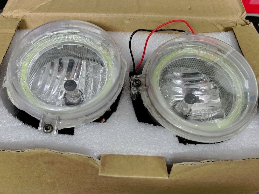 Dodge Toutes les pièces auto: Dodge Charger🤩 Nebelleuchten LED Angel Eyes – D'occasion à Schötz par Vulkan2