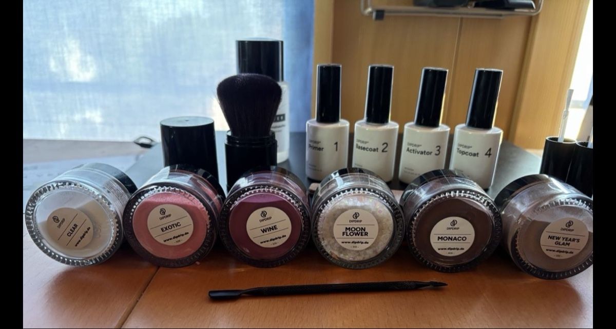 Unghie finte:  DipDrip Nagel Dip Powder Set – Usato da Merenschwand venduto da Pao_29 1
