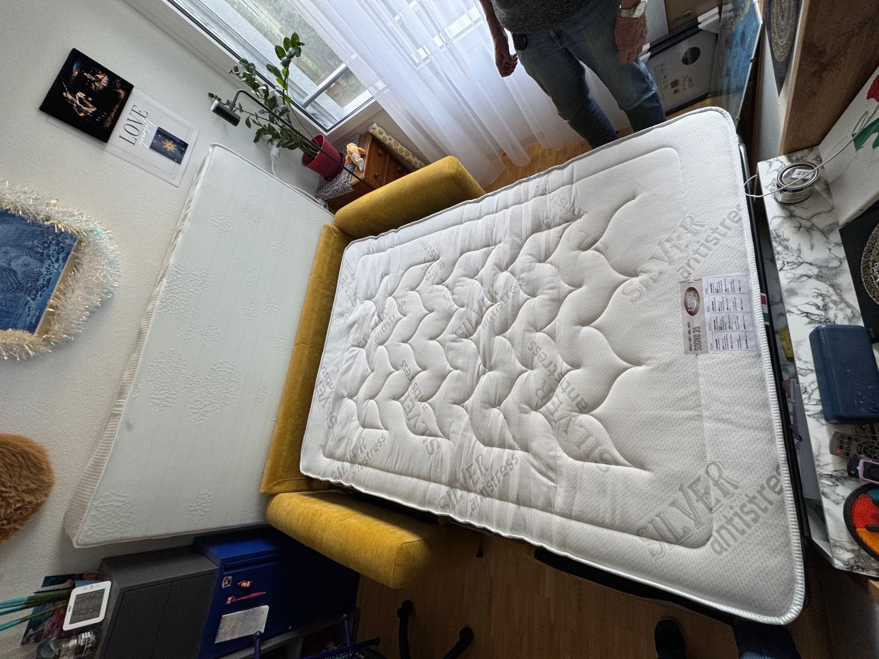 Divani: canapé lit avec vrai matelas/sommier – Nuovo (secondo la descrizione) da Cheseaux-Lausanne venduto da des_5m8f 2
