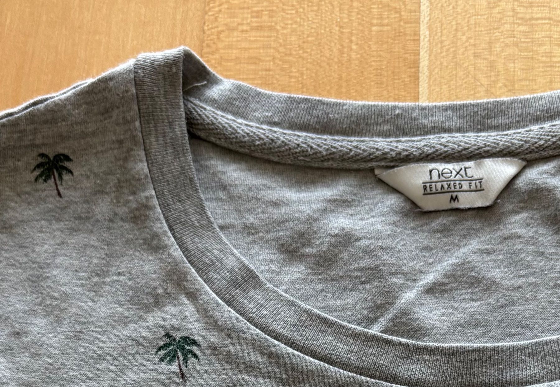 Next T-shirt: T-Shirt Next – Usato da Winterberg ZH venduto da vanilleinspiration 3