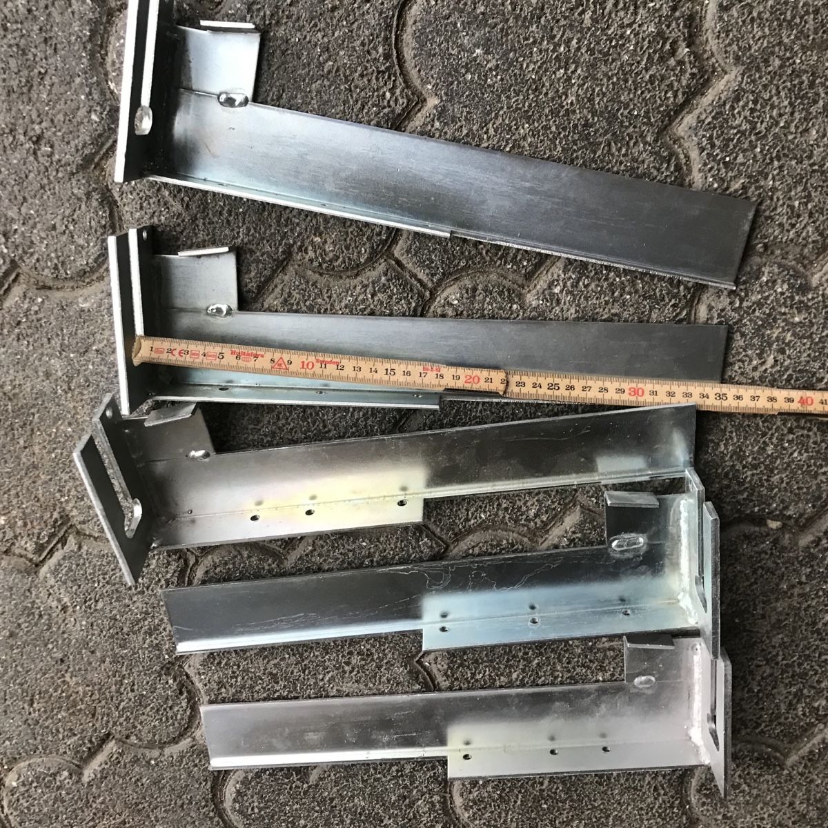 Eisenwaren: Schwerlastkonsolen Rechts u. Links – Gebraucht aus Muotathal von hol_9gkd 1