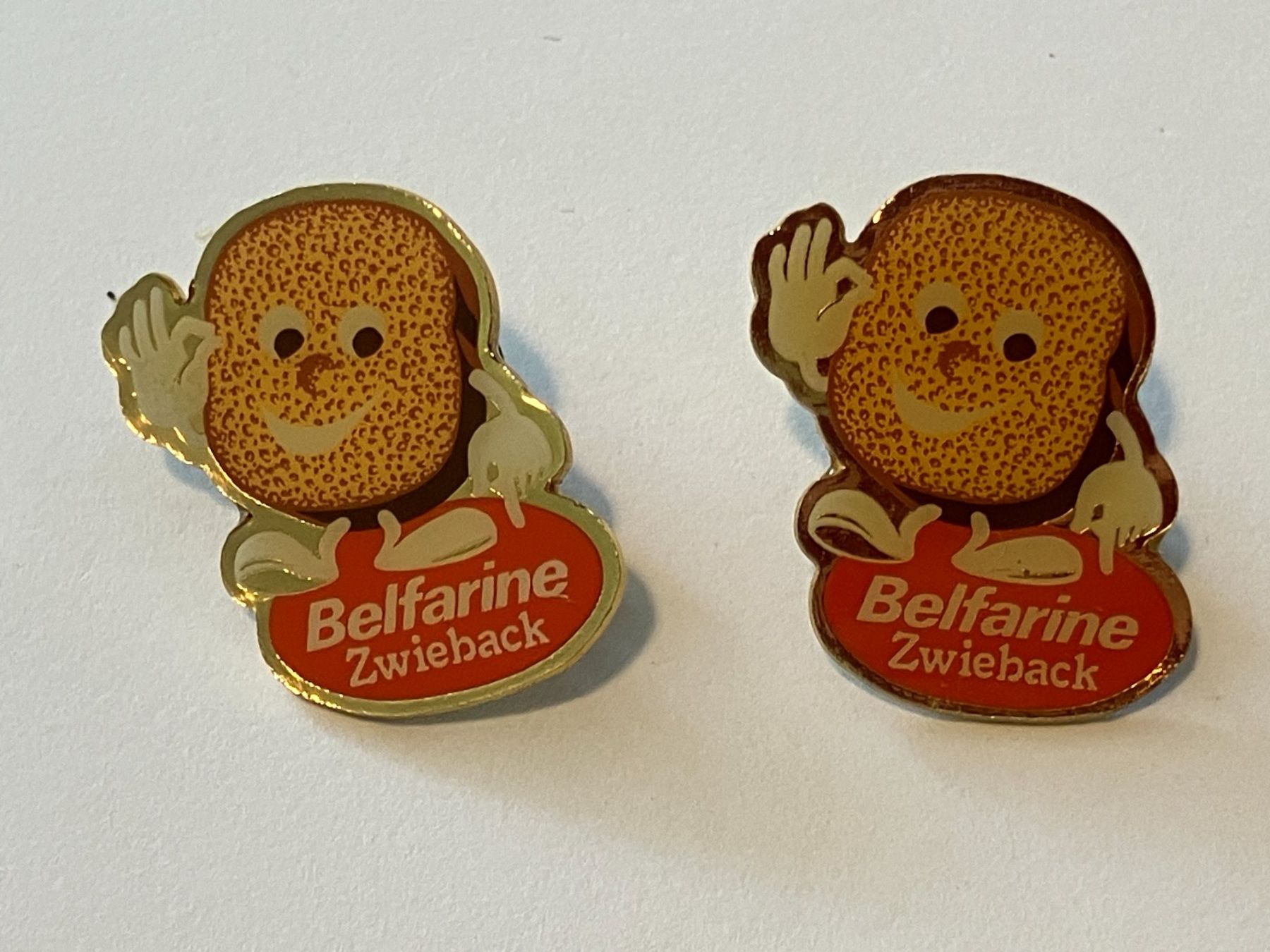 Placchette & Badge: 2 Pin Belfarine Zwieback – Usato da Basel venduto da djwwpp