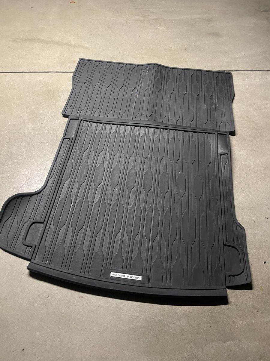 Land Rover Tappeti & Tappetini: Range Rover Velar Kofferraummatte – Usato da Berikon venduto da BS1719 1