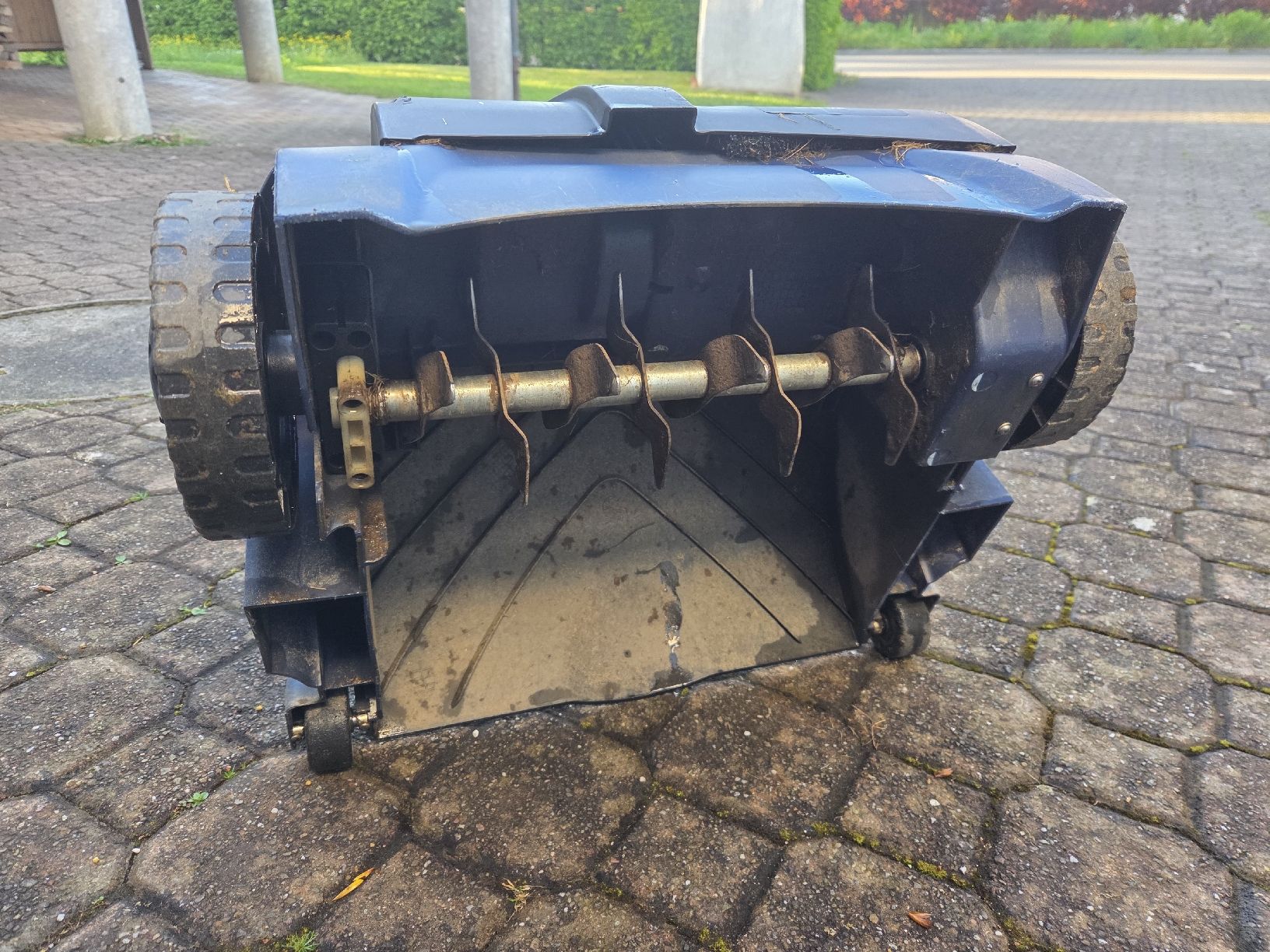 Einhell Bodenbearbeitungsgeräte: Elektro- Vertikutierer Einhell – Gebraucht aus Schaffhausen von Octo2 1