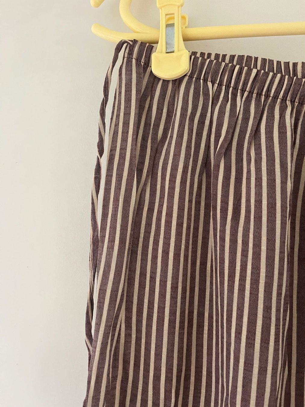 H&M Pantaloni: H&M Strandhose Gr. M – Usato da Utzenstorf venduto da Ismaele 4