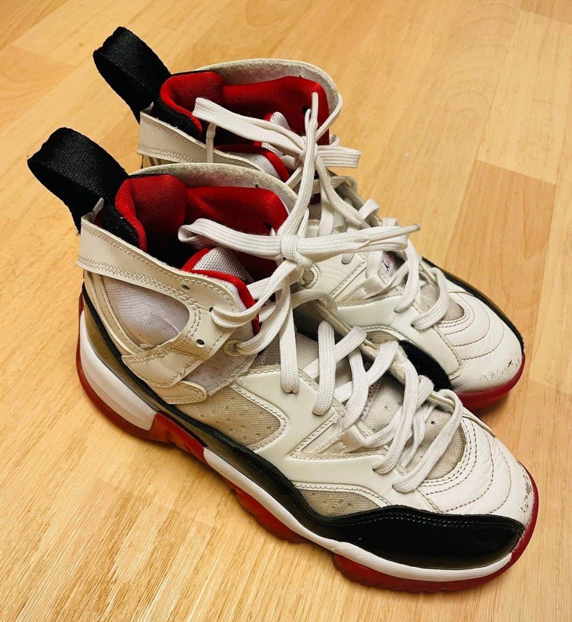 Jordan Scarpe per ragazzi: Turnschuhe (Jordan) – Usato da Hittnau venduto da pianokeller