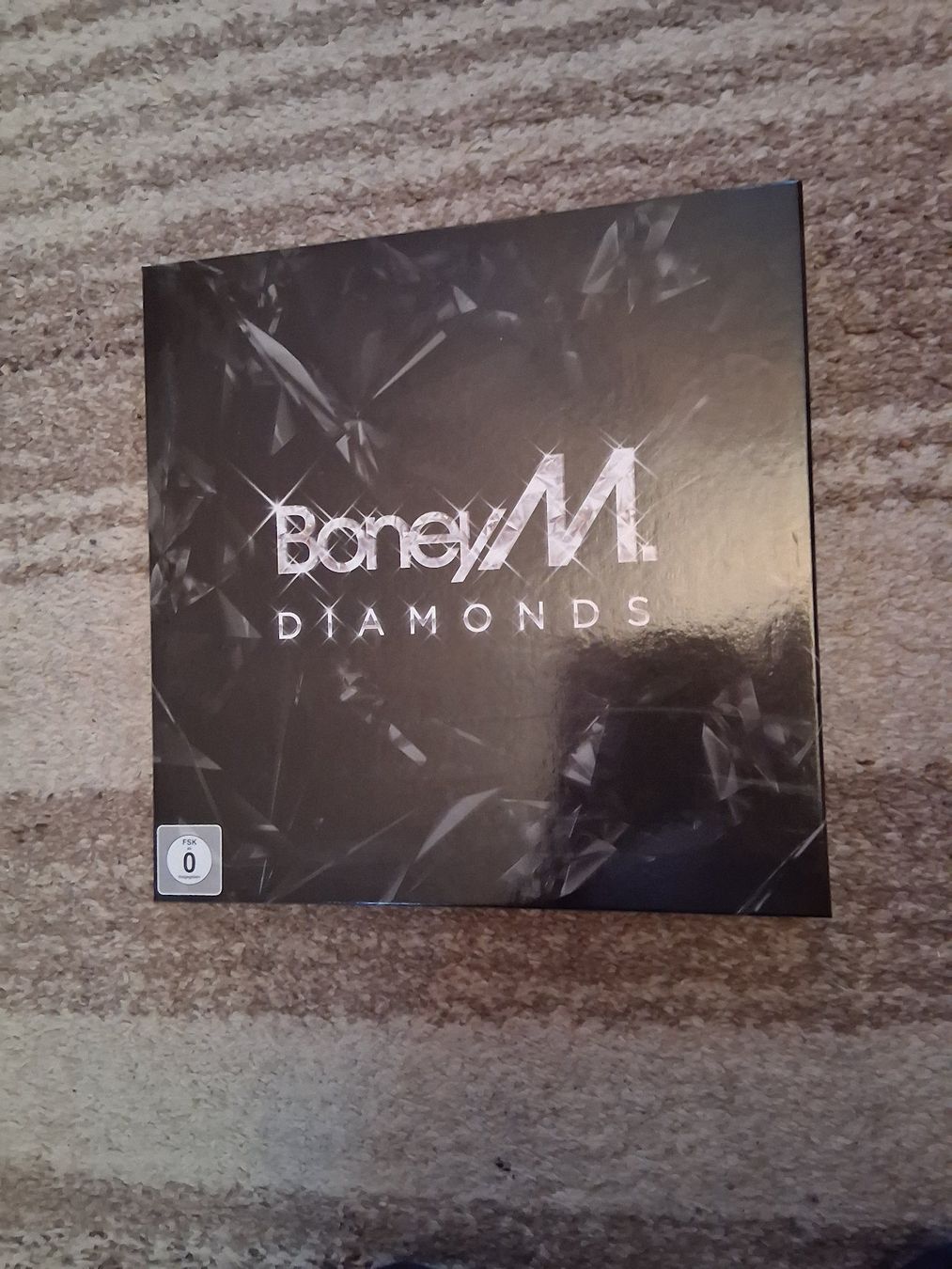 Dischi in vinile: Boney M. Diamonds- Édition Limitée- CD/Vinyle/DVD – Nuovo (secondo la descrizione) da Aigle venduto da Marcagapit
