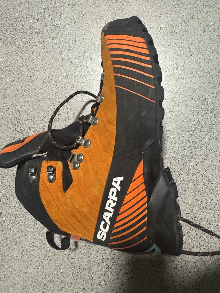 Scarpa Chaussures hommes: Scarpa Wanderschuhe orange Grösse 42 gebraucht – D'occasion à Grindelwald par the_mbd7 2
