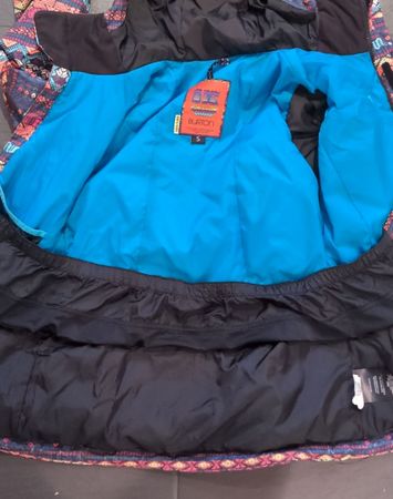 Burton Jacke Grösse S fast neu