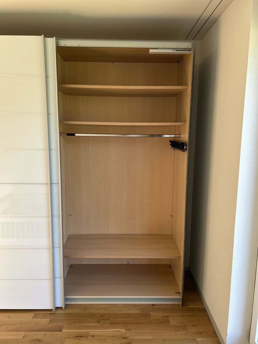 Schränke: Kleiderschrank – Gebraucht aus Ennenda von jan_khn6 3