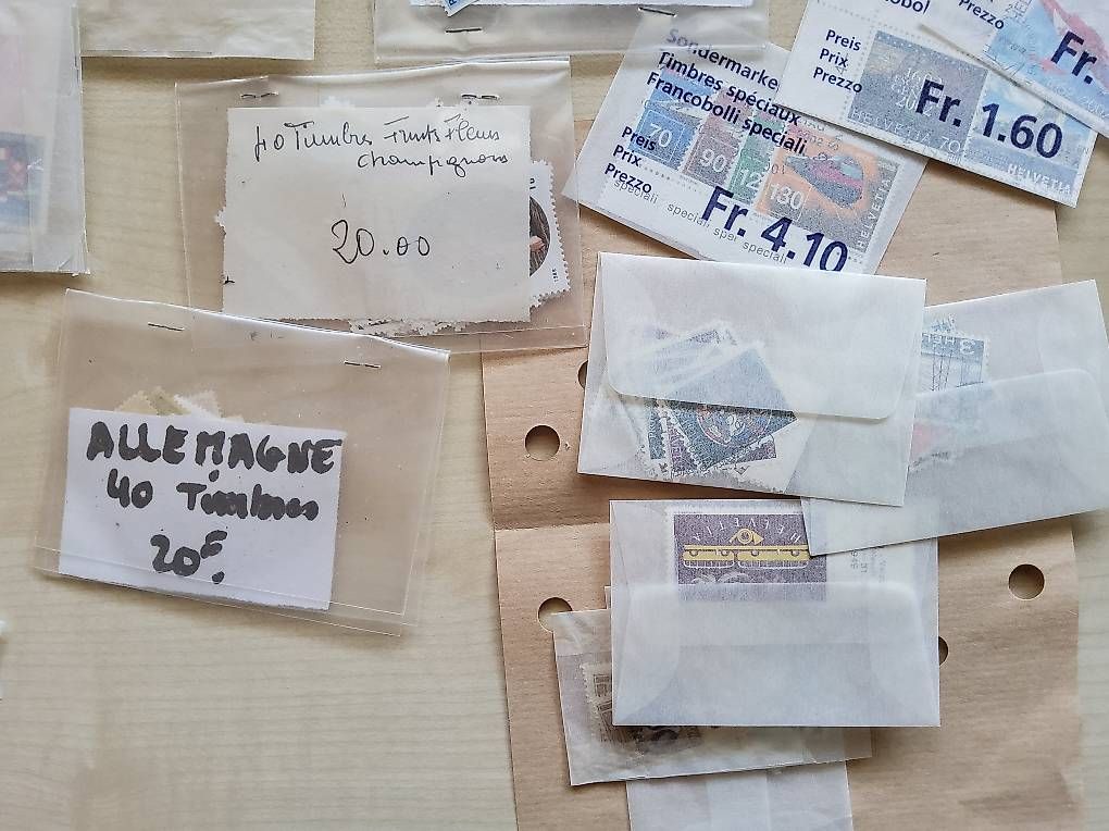 Tutti i francobolli: Briefmarkensammlung aus aller Welt – Nuovo (secondo la descrizione) da Muttenz venduto da adr_ty6j 1