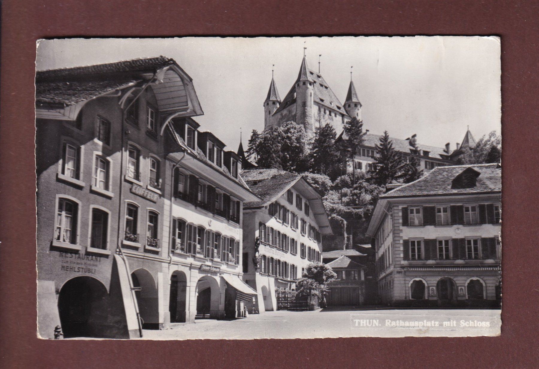 Cartoline postali: THUN - Rathausplatz - Schloss – Usato da Pully venduto da nicecards-shop