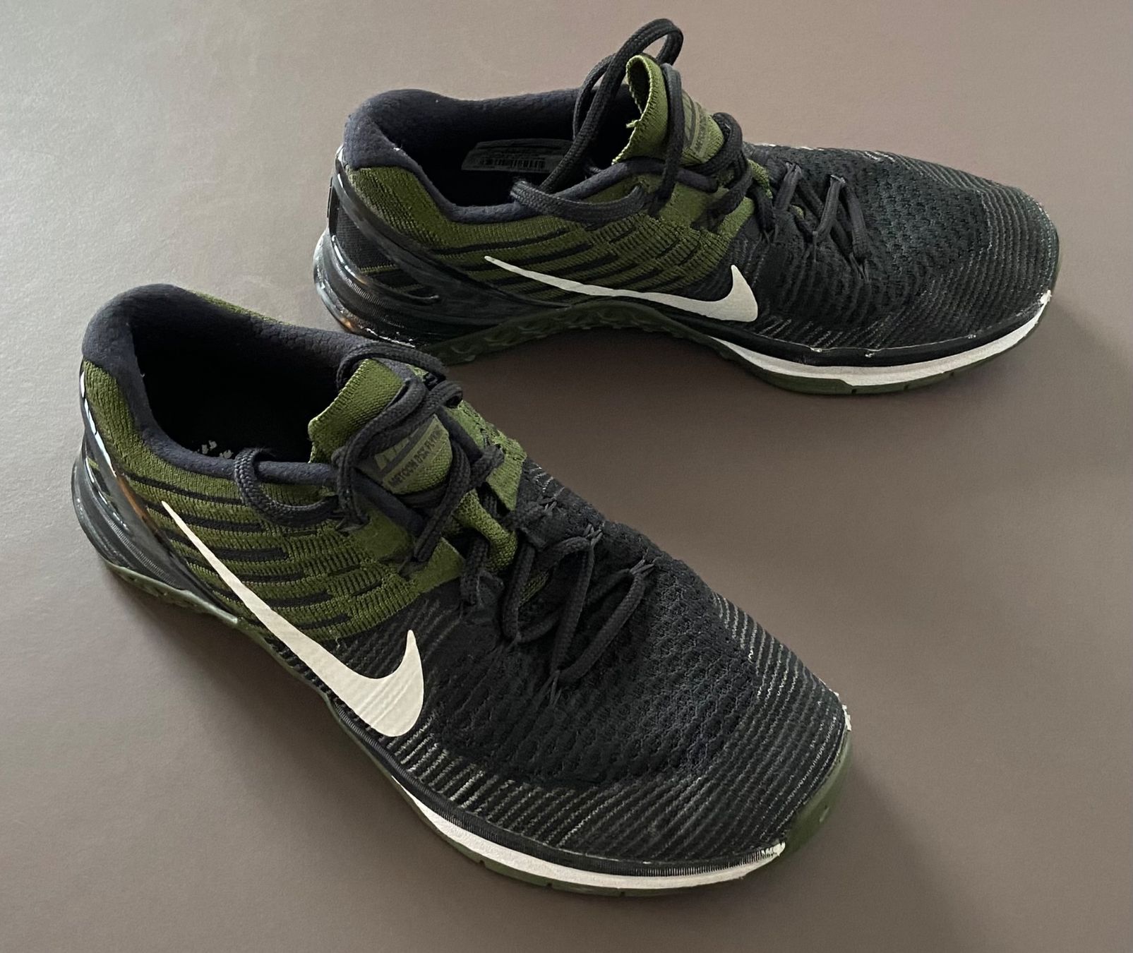 Scarpe da donna: Turnschuhe Nike, Gr. 40.5 – Usato da Zürich venduto da a75