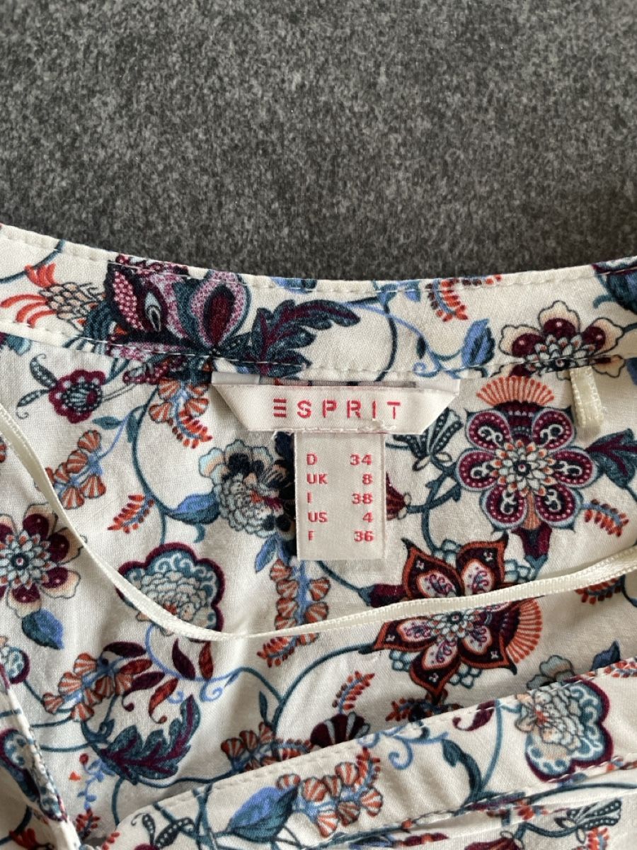 Esprit Camicette: Esprit Bluse, Grösse 36, Langarm, Blumenmuster, Top Zustand – Usato da Henggart venduto da Engelsi 5
