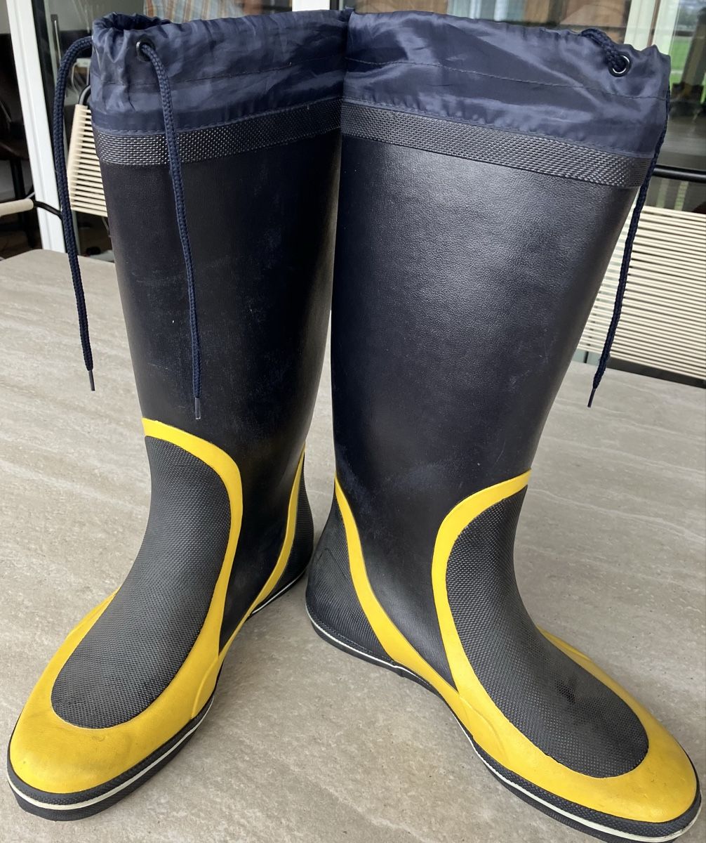 Helly Hansen Chaussures hommes: Segelstiefel Helly Hansen – D'occasion à Reiden par Scroki