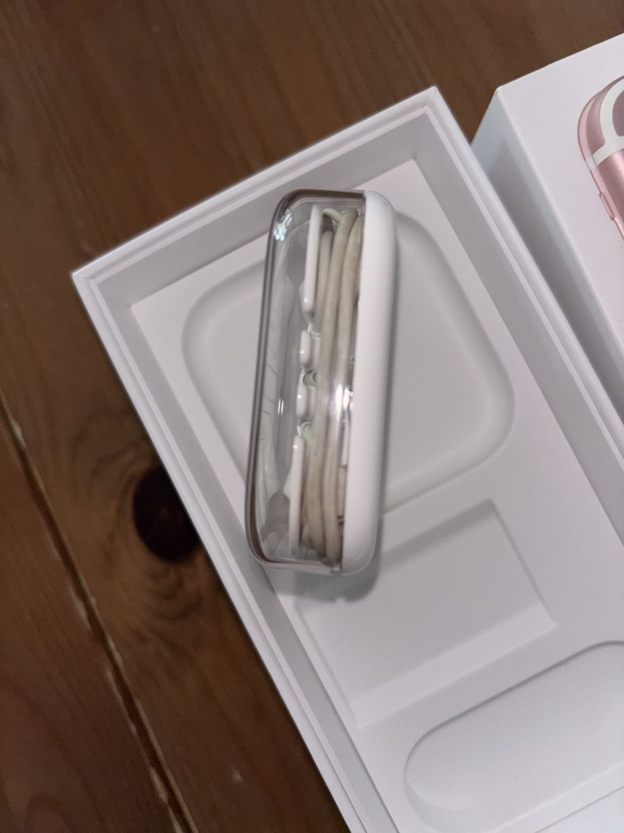 Apple Telefoni cellulari / Smartphones: iPhone 6s, Rose Gold, 32GB – Usato da Wabern venduto da est_jw6s 3