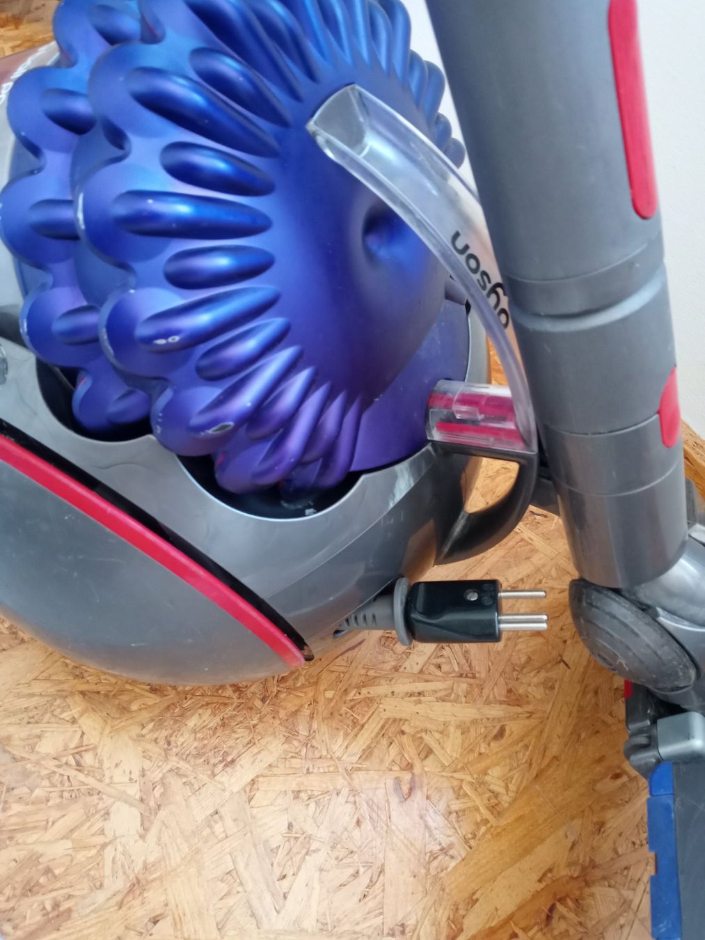 Dyson Aspirapolveri & Accessori: Dyson Big Ball Parquet 2 Staubsauger – Usato da Prez-vers-Siviriez venduto da Monija70 2
