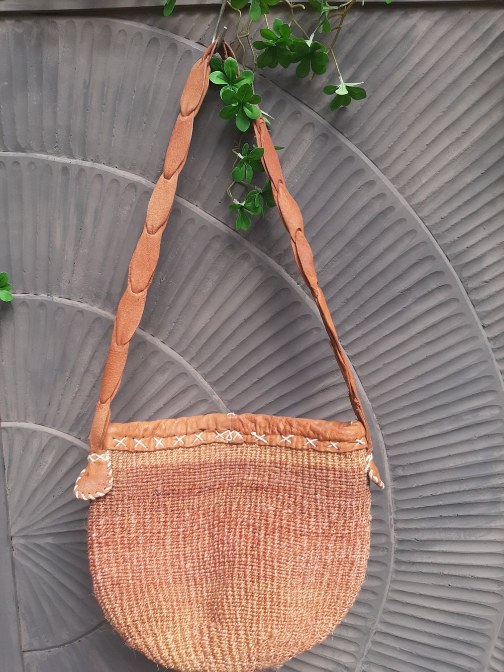 Fossil Borse: Schöne Boho Tasche Variabel als Beutelverschluss – Usato da Bern venduto da Preloved_NILE_4.Sale 2