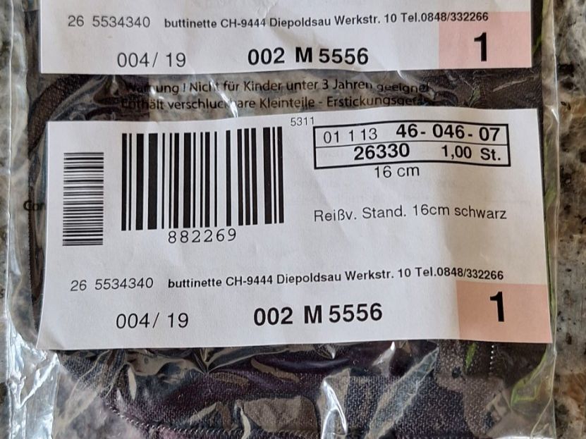 Tissus: 2 Reissverschlüsse schwarz – D'occasion à Wetzikon ZH par NaWetzi 2