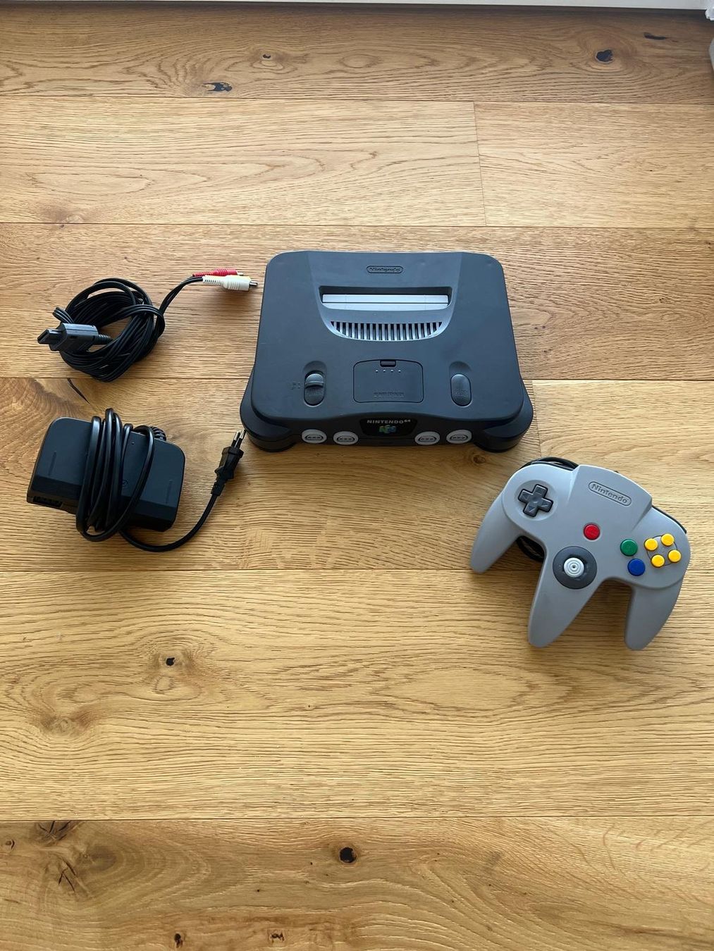 Nintendo Console: Nintendo 64 Konsole PAL – Usato da Schönenbuch venduto da retrohunter
